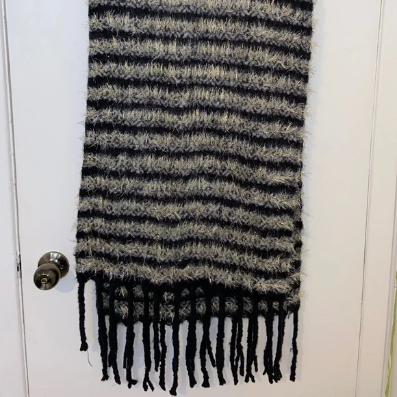 Scarf - Picture 2 of 2